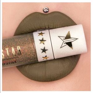 Jeffrey star liquid lipstick in Karma